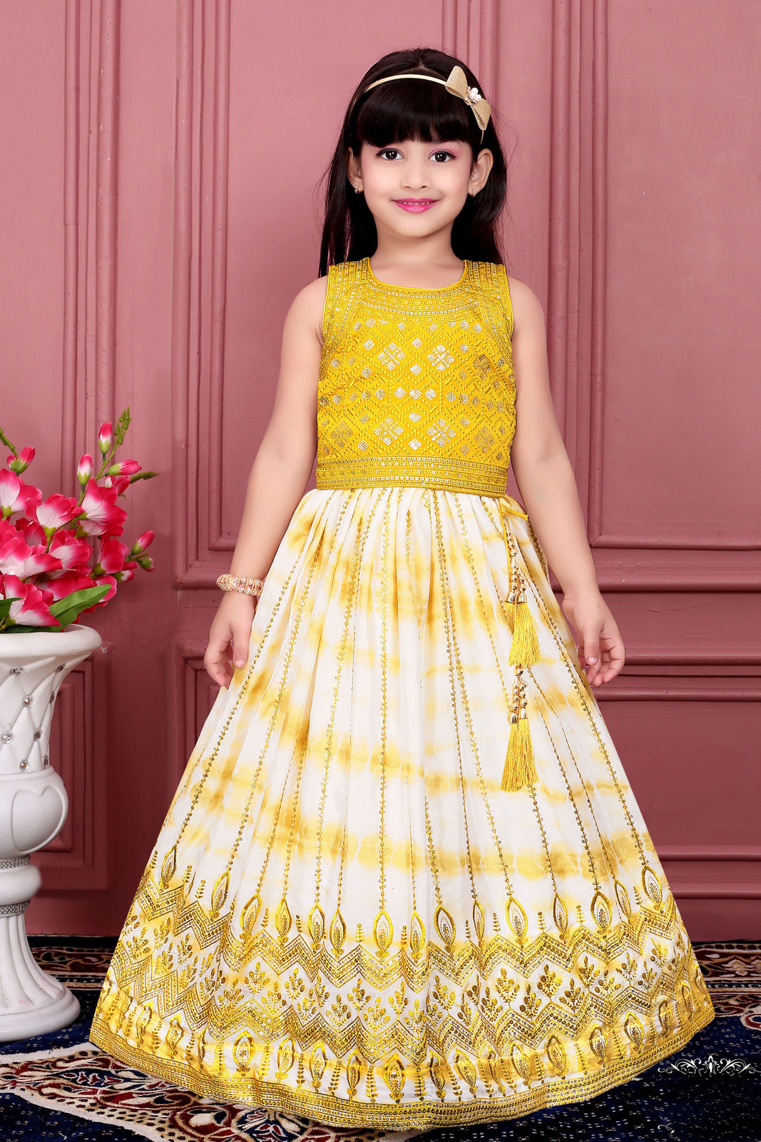 Yellow Baccho Ke Lehenga Ki Design Yellow Bacho Ka Lehenga Baccho