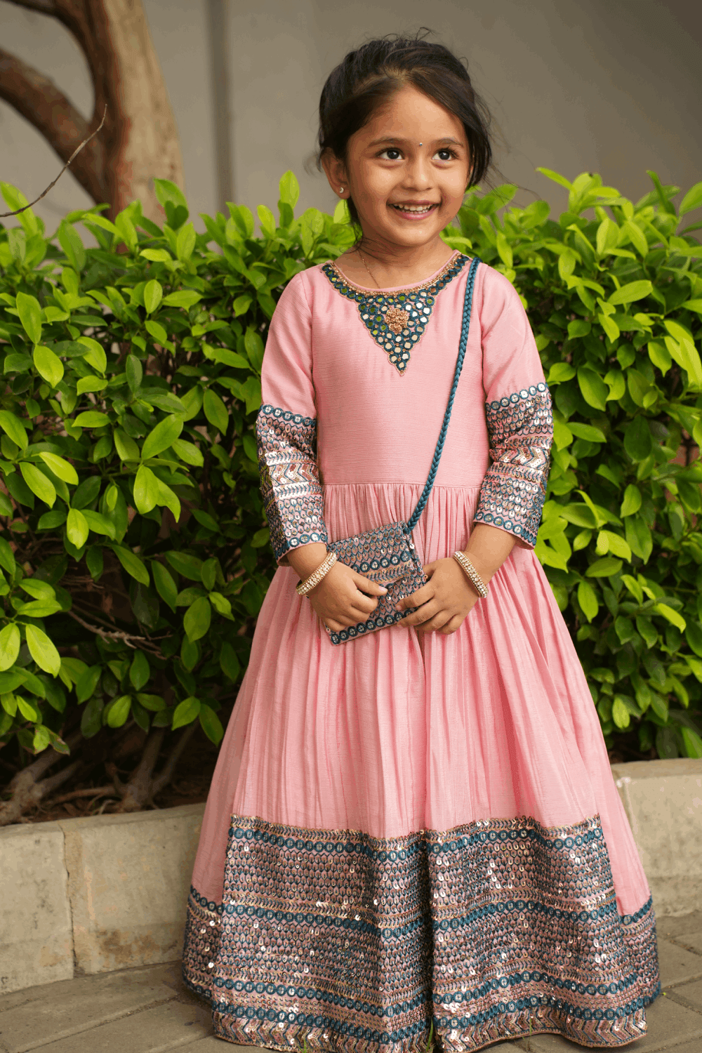 Gown Chhote Bachho Ki Dress Ki Design Bacchon Frock Chote Bache Ka