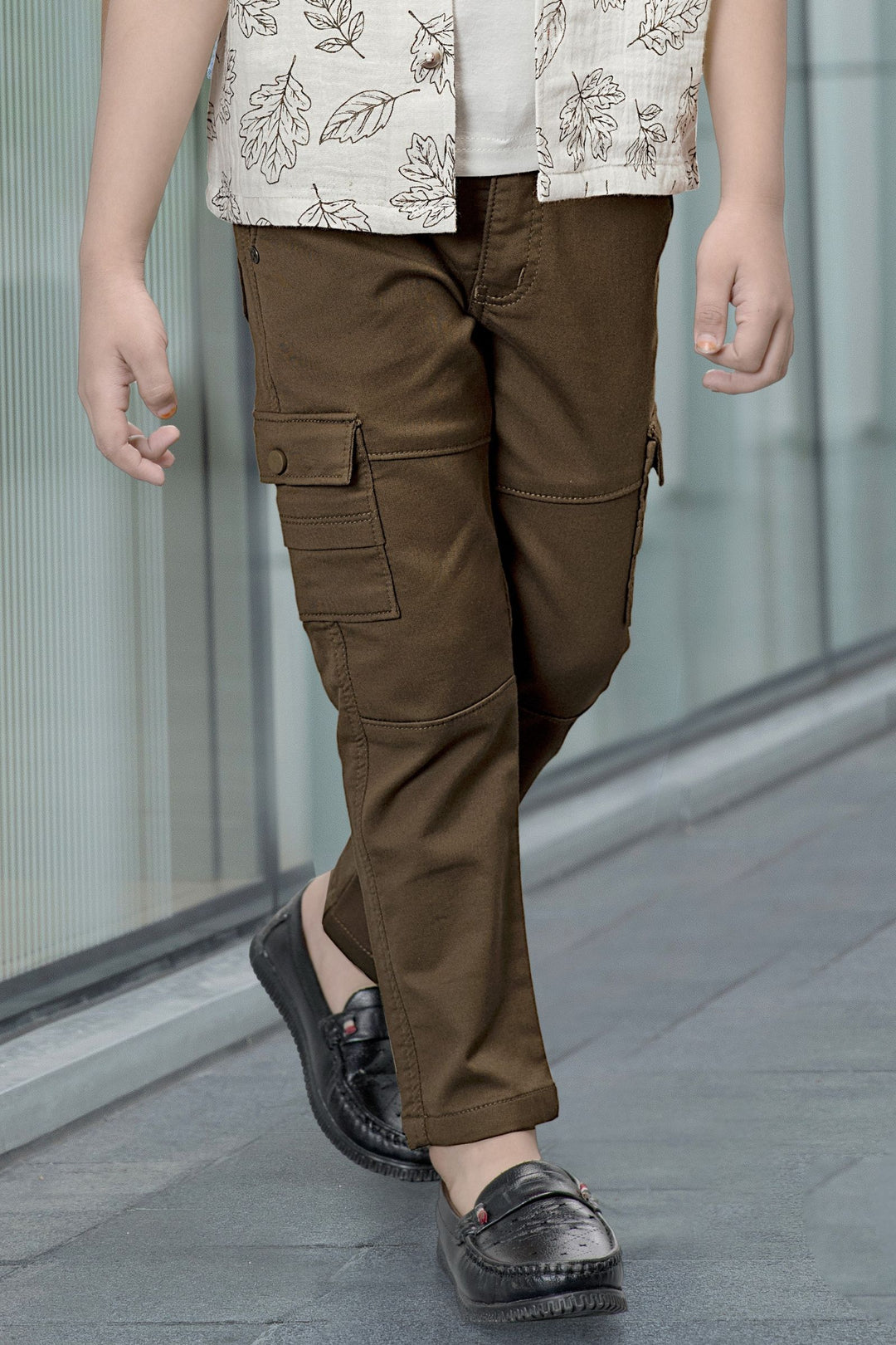 Cream Digital Print Blazer, Printed T-Shirt and Brown Pant Set for Boys