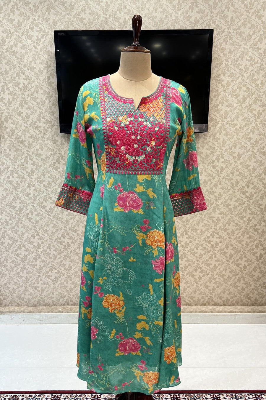 Kurtis and Tunics – Seasons Chennai