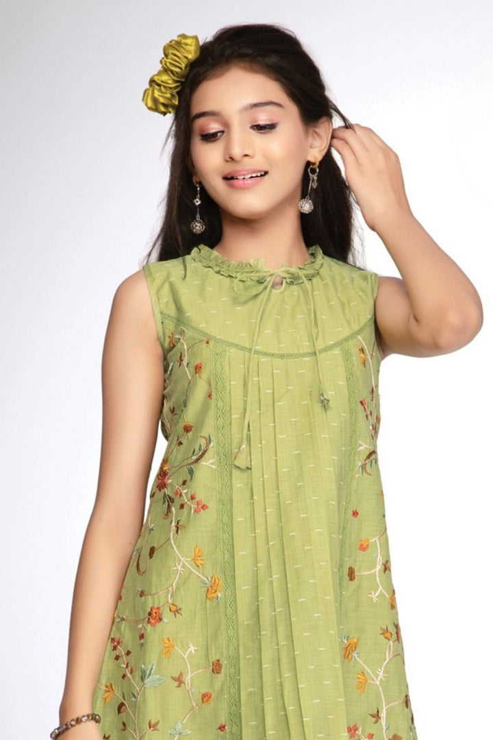 Girls Floral Vine Embroidered Casual Frock