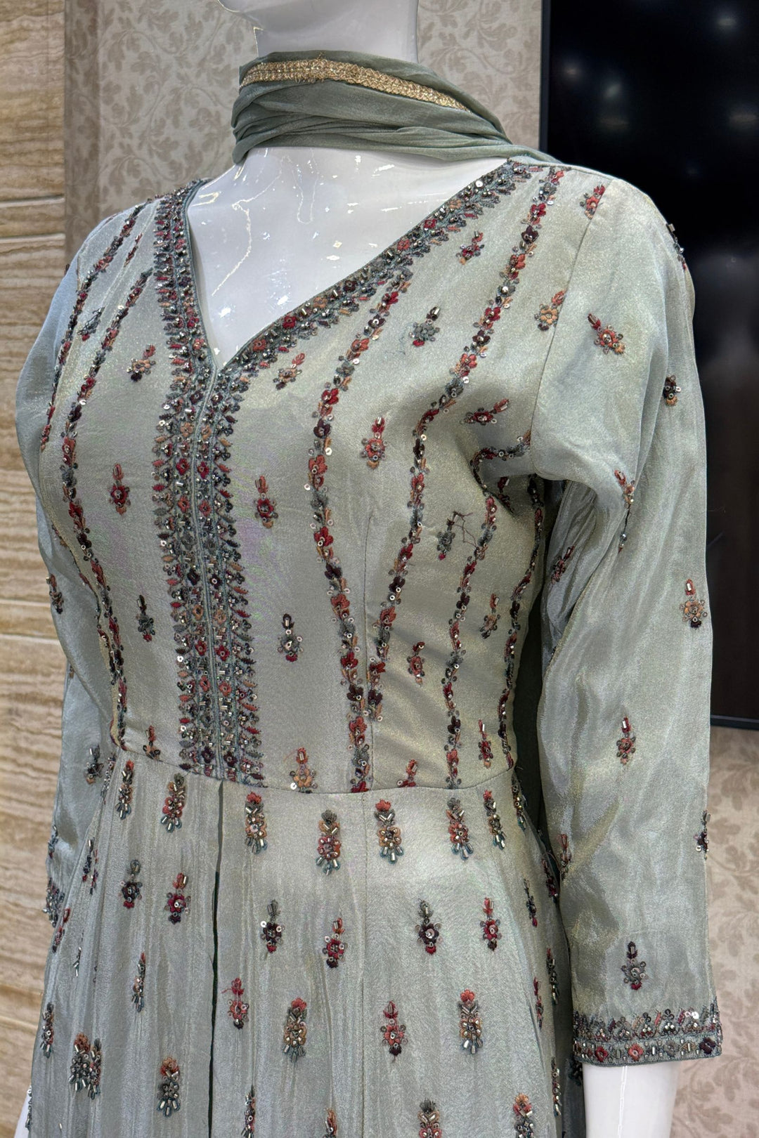 Mastani Style Palazzo Set with Beads and Sequins Work Featuring Detailed Animal Motifs