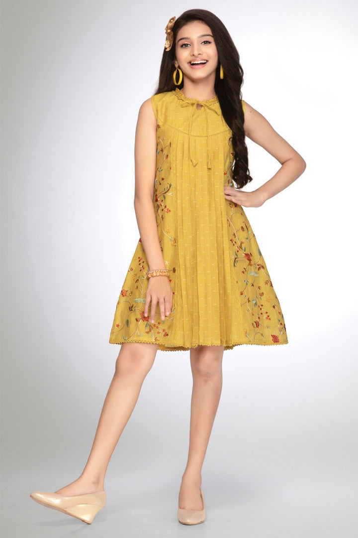 Girls Floral Vine Embroidered Casual Frock