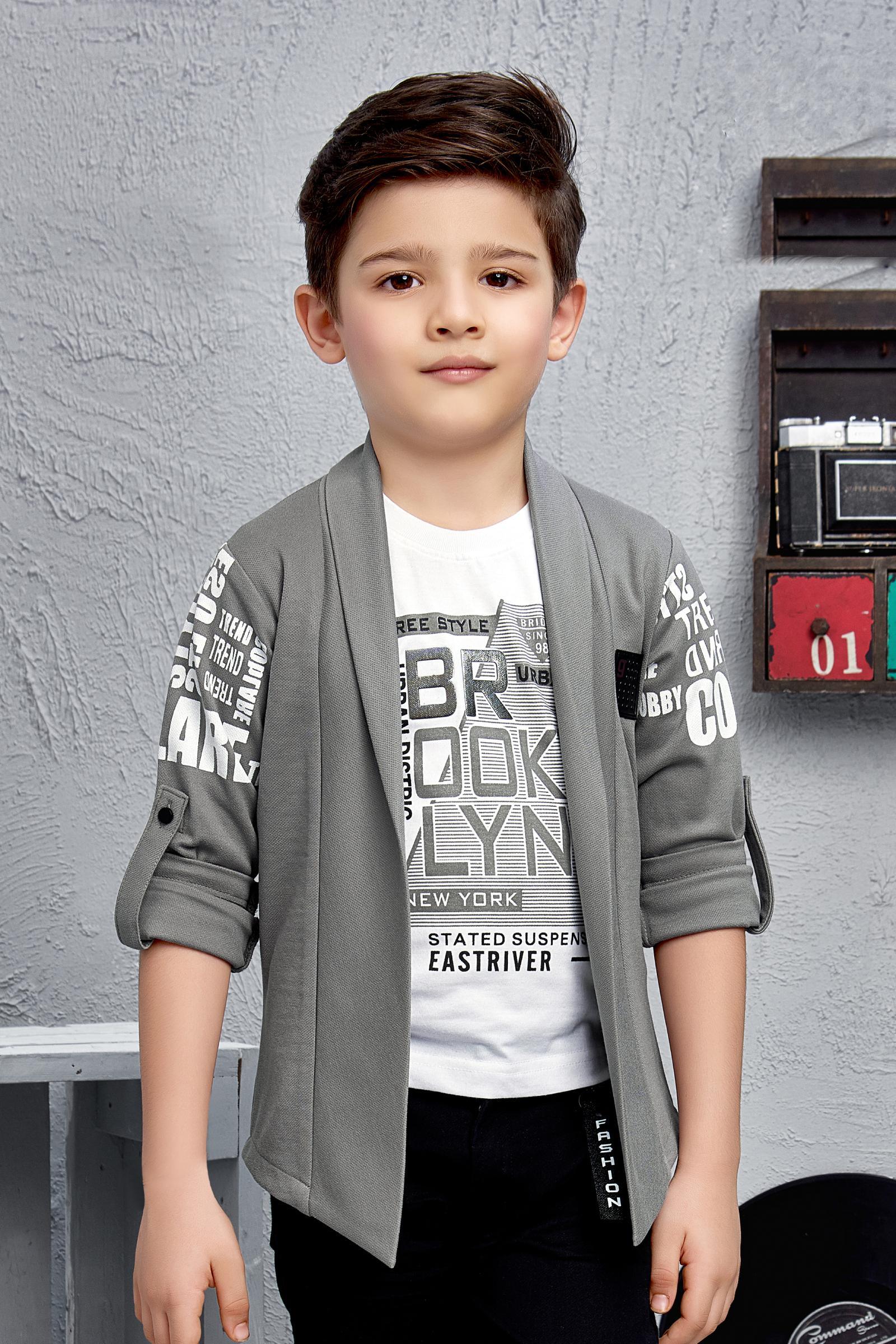 T shirt with outlet jacket for boys